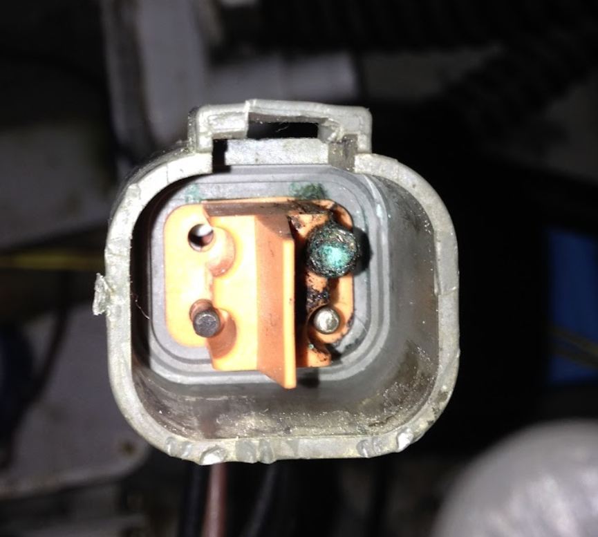 Corroded marine electrical connector causing open circuit fault — stray current diagnosis San Francisco Bay Area